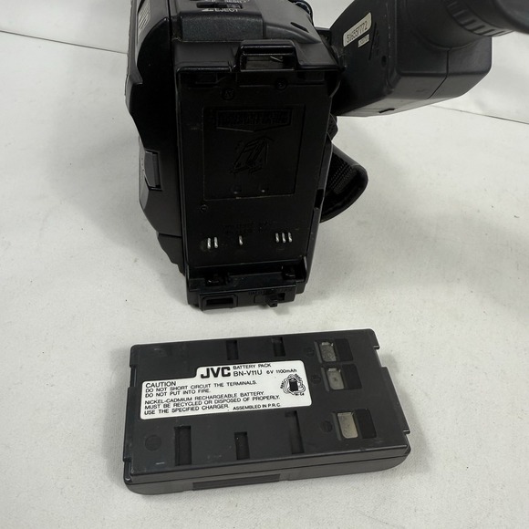 JVC Compact VHS VHSC Video Camcorder GR-AX760U 400x Digital‎ Zoom Tested Works - Picture 11 of 13